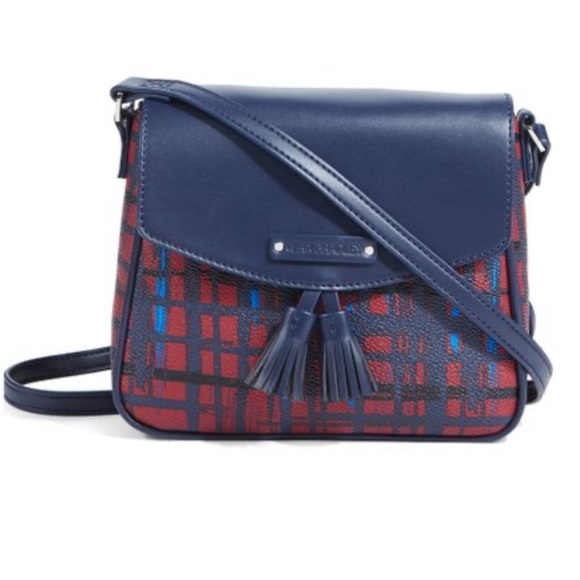 Vera Bradley Handbags - Vera Bradley crossbody bag